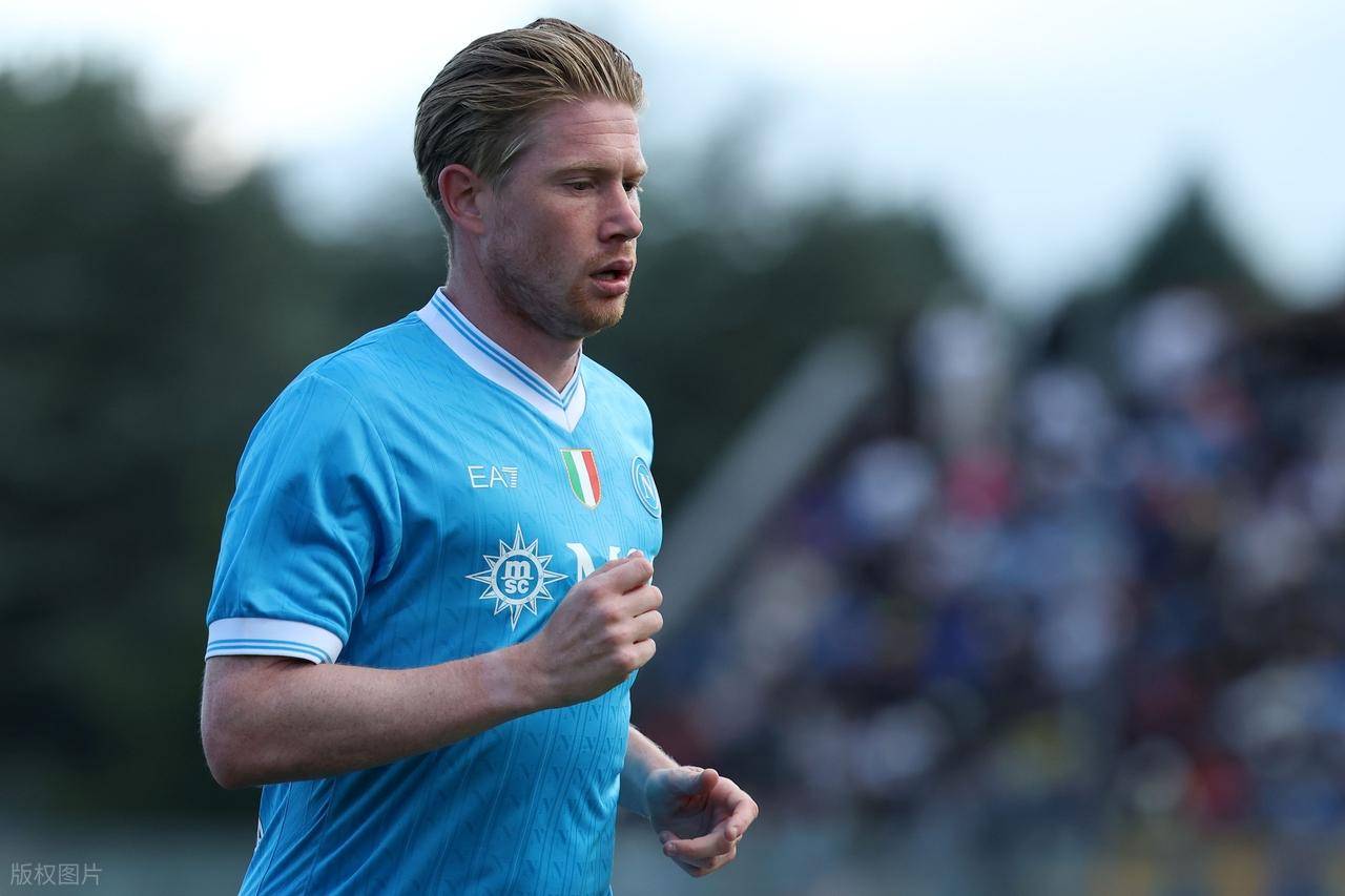 记者：吕迪格手术前每天吃止痛药，缺乏季前备战使其伤势加重