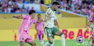 西甲焦点战：莱万特主场背水一战保级，西班牙人客场冲击欧冠区